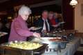 20 Gretchen Walter Hedwig Walter am B�ffet